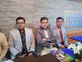 লন্ডনে বিশিষ্ট সংগীতশিল্পী মনির খানকে সংবর্ধনা