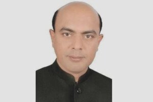 জুড়ীতে উপজেলা চেয়ারম্যানকে ধরে নিয়ে পদত্যাগ করালেন শিক্ষার্থীরা