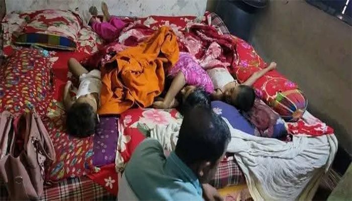 ভালুকায় মা-শিশুসহ ৩ জনকে গলাকেটে হত্যা