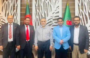 বাংলাদেশের প্রধান নির্বাচন কমিশনারের সাথে প্রবাসী নেতৃবৃন্দের বৈঠক ও স্মারকলিপি প্রদান