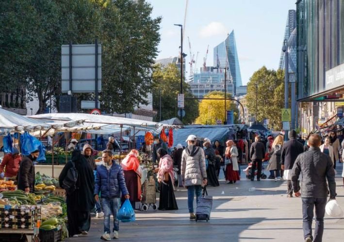 হোয়াইটচ্যাপেল মার্কেটের প্রবেশদ্বার সাজানোর জন্য নতুন ডিজাইন প্রতিযোগিতার আয়োজন