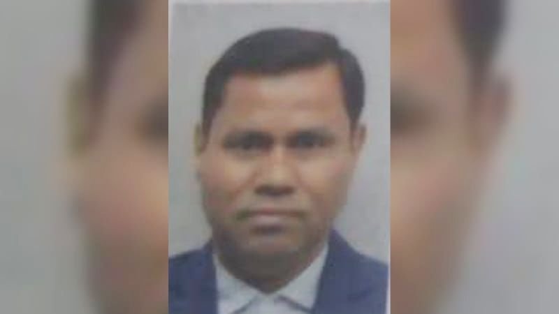 বিমানবন্দরে তল্লাশির সময় যাত্রীর মৃত্যু