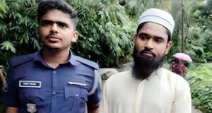 কিশোরীকে যৌন নিপীড়নের ভিডিও ভাইরাল : মাদ্রাসা শিক্ষক আটক