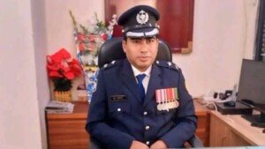 লাখ টাকা চুরি সন্দেহে গাড়িচালকের বাসায় তল্লাশি: চুনারুঘাট থানার ওসি প্রত্যাহার